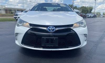 2015 Toyota Camry Hybrid