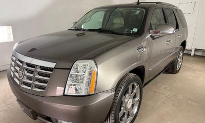 2013 Cadillac Escalade Luxury