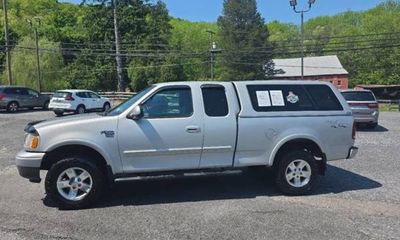 2002 Ford F-150 Supercab 139 XLT