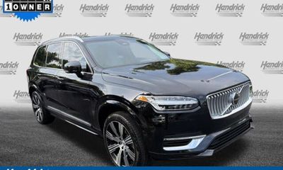 2025 Volvo XC90 Ultra Bright