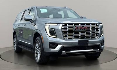 2025 GMC Yukon XL Denali