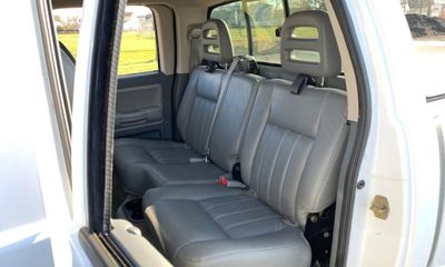 2005 Dodge Dakota Laramie Sport