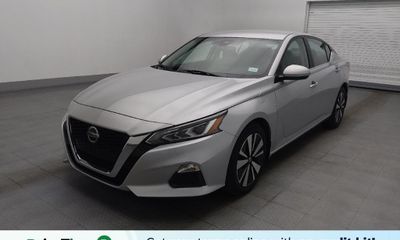 2022 Nissan Altima SV