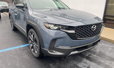 2024 Mazda CX-50 Premium Plus