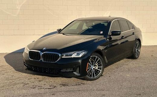 2023 BMW 530e 530XE