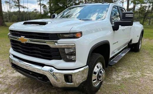 2025 Chevrolet Silverado HD LT