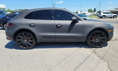 2017 Porsche Macan
