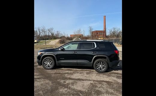 2017 GMC Acadia SLT 1