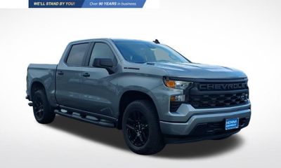2026 Chevrolet Silverado Custom