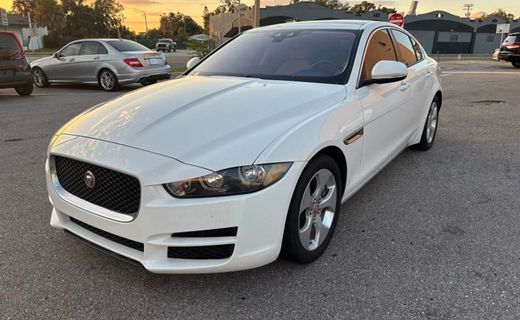 2017 Jaguar XE