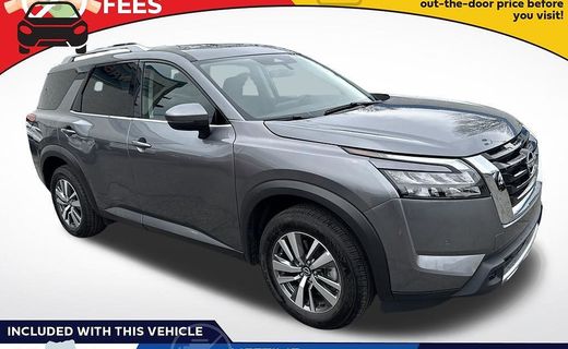 2025 Nissan Pathfinder SL