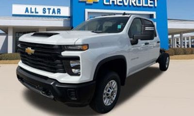 2025 Chevrolet Silverado HD Work Truck