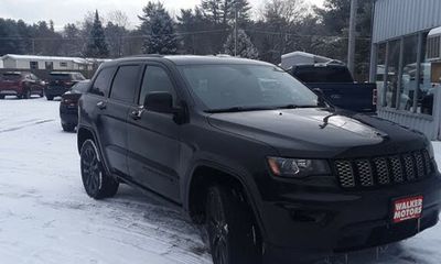 2020 Jeep Grand Cherokee Laredo