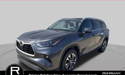 2024 Toyota Highlander XLE