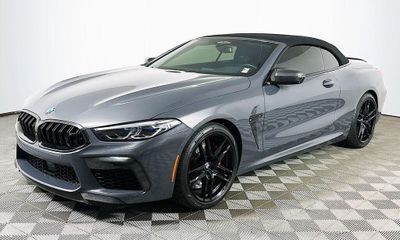 2022 BMW M8 Competition
