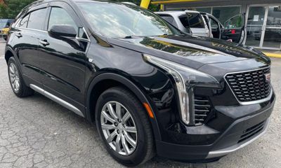 2020 Cadillac XT4 Premium Luxury