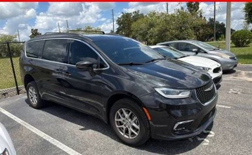 2022 Chrysler Pacifica Touring L