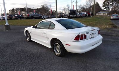1998 Ford Mustang Base