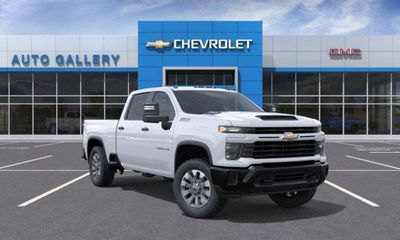 2026 Chevrolet Silverado HD Custom