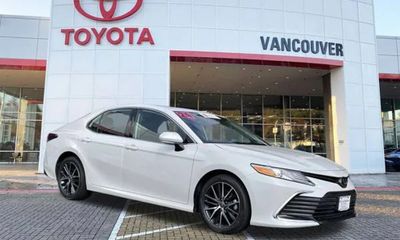 2024 Toyota Camry XLE