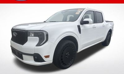 2025 Ford Maverick Lobo
