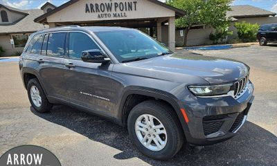 2022 Jeep Grand Cherokee Laredo