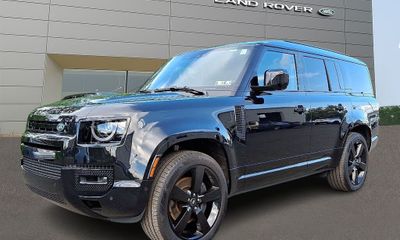 2025 Land Rover Defender 130 X Dynamic