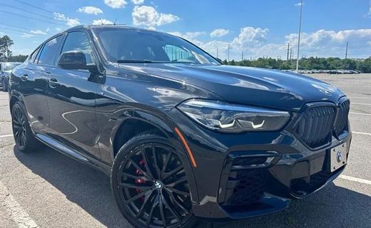 2022 BMW X6 M50i