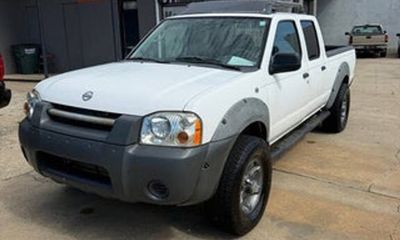 2002 Nissan Frontier XE