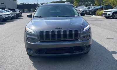 2017 Jeep Cherokee Sport