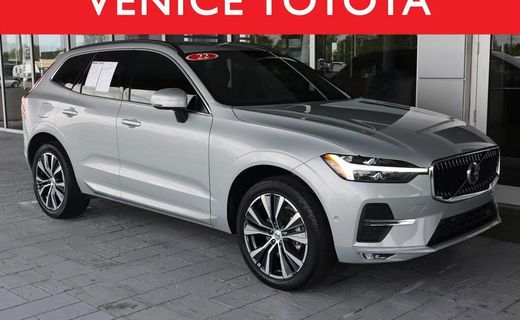 2022 Volvo XC60 Momentum Excl S60