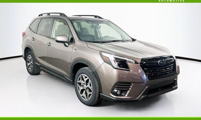 2024 Subaru Forester Premium Base