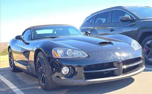 2003 Dodge Viper