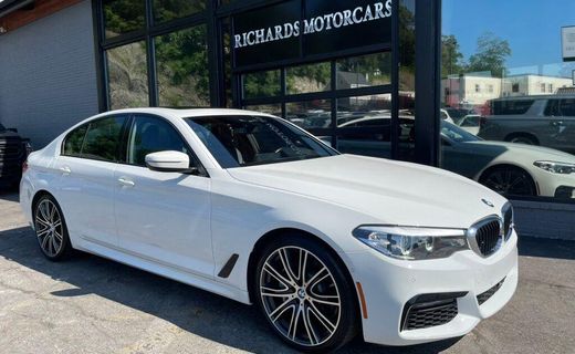 2019 BMW 540I
