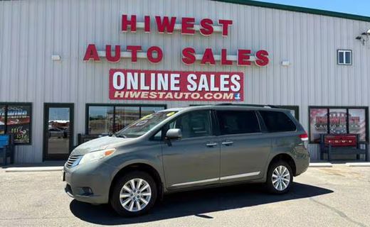 2013 Toyota Sienna XLE