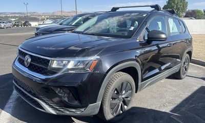 2022 Volkswagen Taos 4Motion S