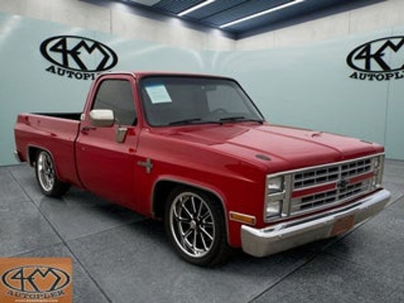 Representative 1985 Chevrolet C/K Pickup photo
