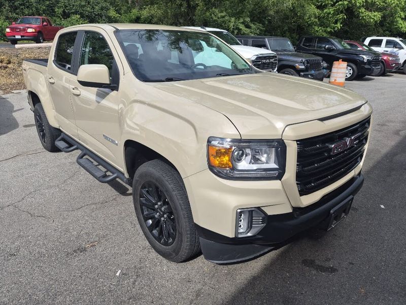 2022 Gmc Canyon — a typically priced live listing