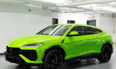 2026 Lamborghini Urus SE
