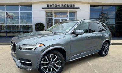 2019 Volvo XC90 Momentum