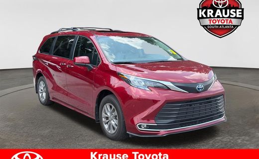 2024 Toyota Sienna XLE