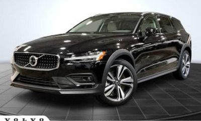 2024 Volvo V60CC Plus