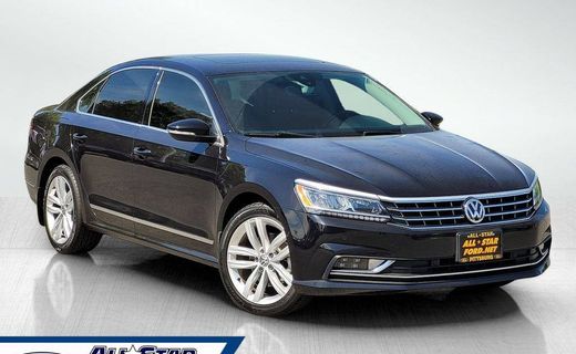 2018 Volkswagen Passat SEL Premium