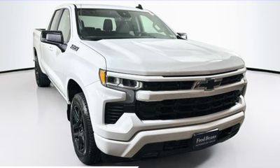 2023 Chevrolet Silverado RST