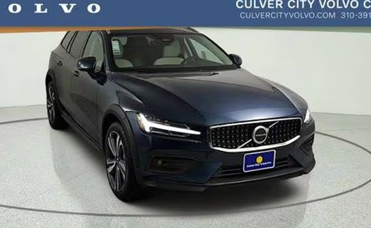 2026 Volvo V60CC Plus