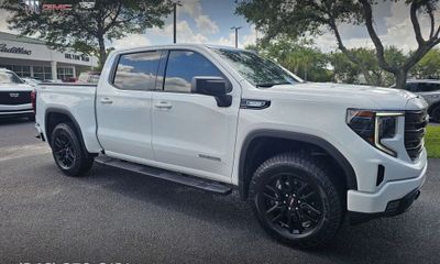 2023 GMC Sierra Elevation