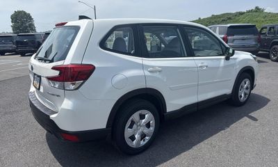 2024 Subaru Forester Base