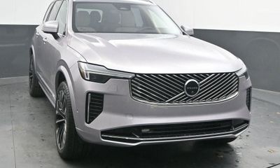 2026 Volvo XC90 Plus Bright