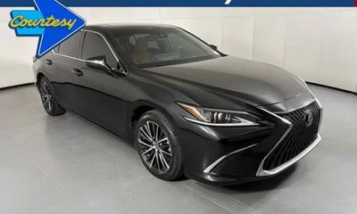2023 Lexus ES 250 Premium