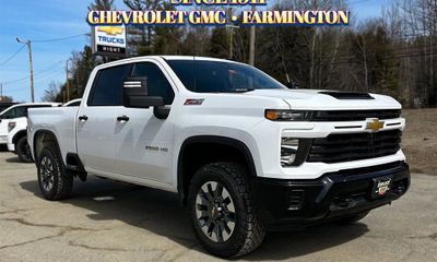 2024 Chevrolet Silverado HD Custom